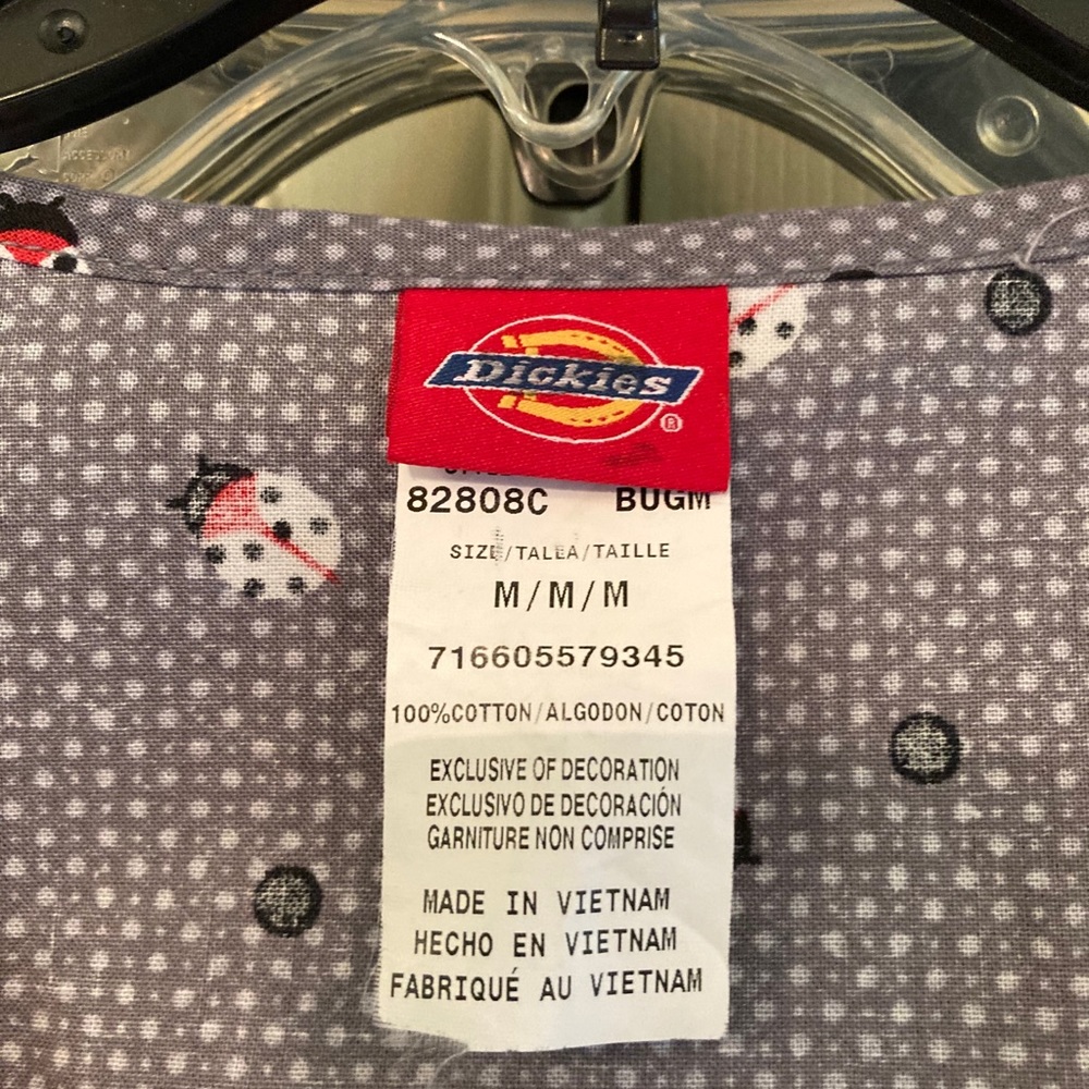 Scrub top - Picture 2 of 2